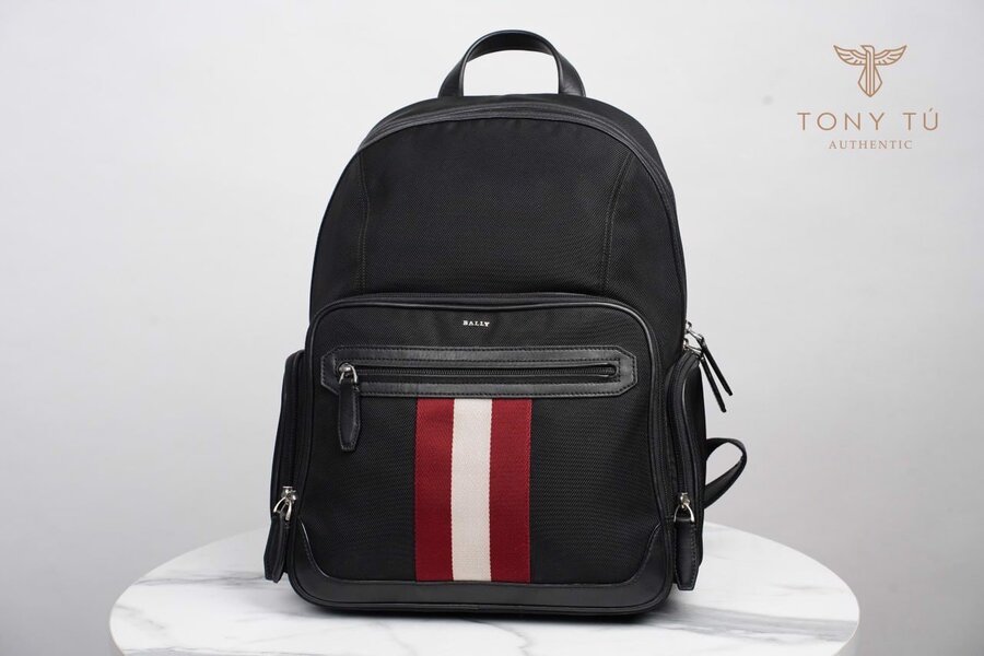 Balô hàng hiệu Bally Thụy sĩ tầm giá 12 triệu đồng