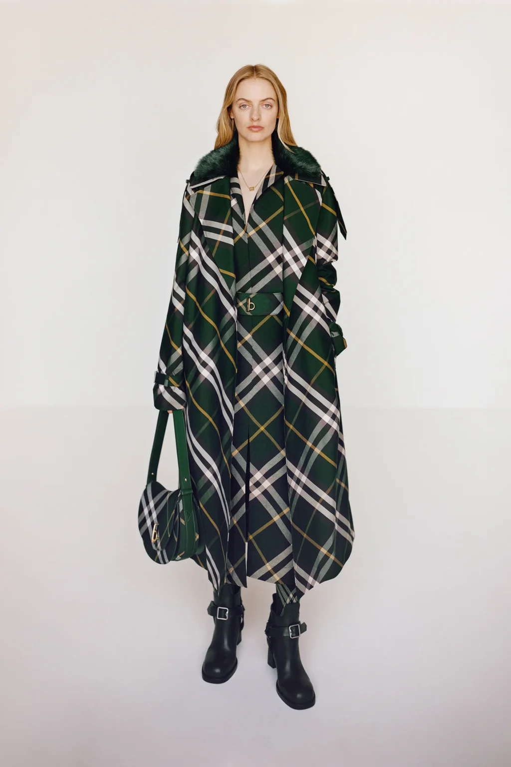 Bộ sưu tập Burberry Resort 2024